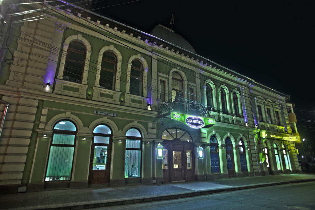 Casa Preturii Hotel Tîrgu Lăpuş Екстериор снимка